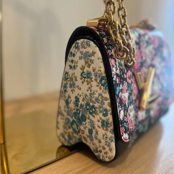 Louis Vuitton limited edition floral twist bag - Picture 2 of 16